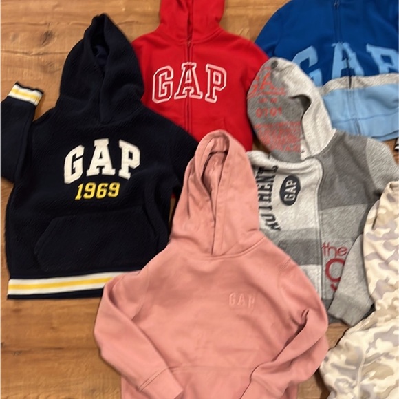 BUBDLE OF 10 GAP HOODIES (size Small) - Picture 2 of 5